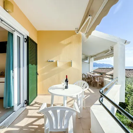 Hilda 90 - Blue Glyfada Private Homes