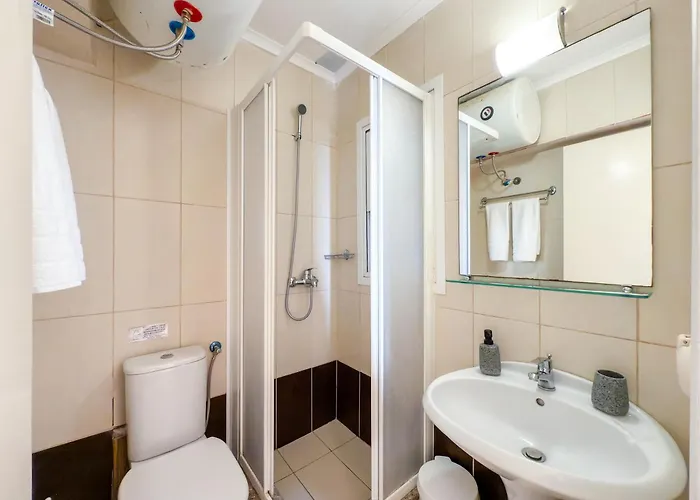 Hilda 90 - Blue Private Homes *