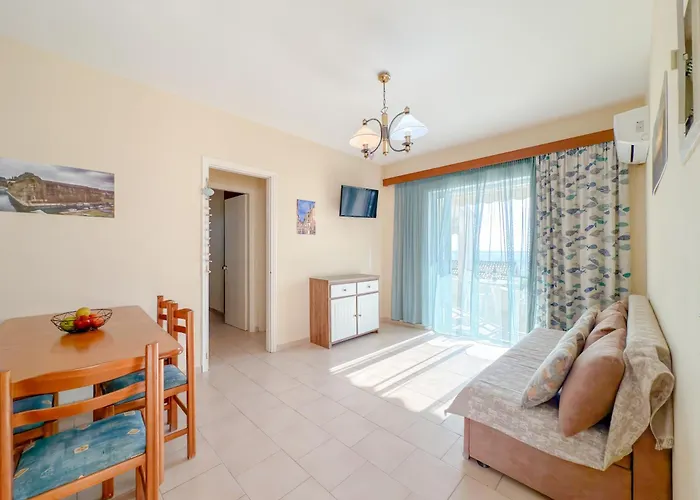 Hilda 90 - Blue Private Homes Glifáda