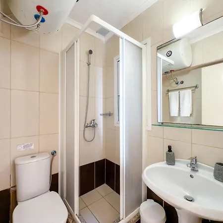 Hilda 90 - Blue Glyfada Private Homes *