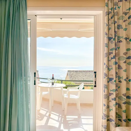 Hilda 90 - Blue Glyfada Private Homes Apartamento *