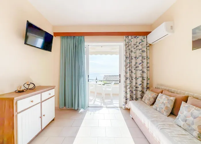 Hilda 90 - Blue Private Homes * Glifada